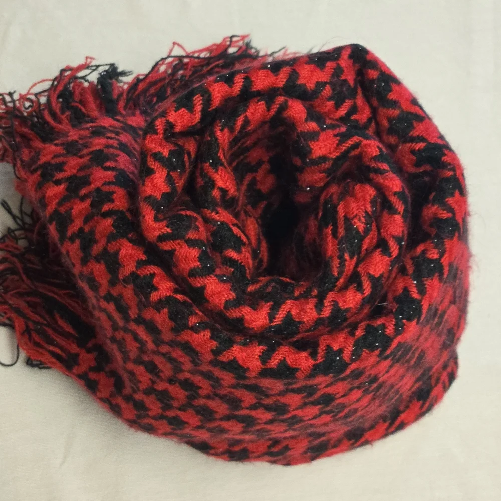 Red & black houndstooth Unisex Large Scarf | Soft & Warm, Cozy Winter Shawl | - Picture 13 of 16
